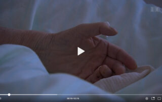 Einblick in die Palliative Pflege des Zürcher Lighthouse Filmbeitrag von SRF-mitenand, Titel: Die Angst vor dem Tod lindern